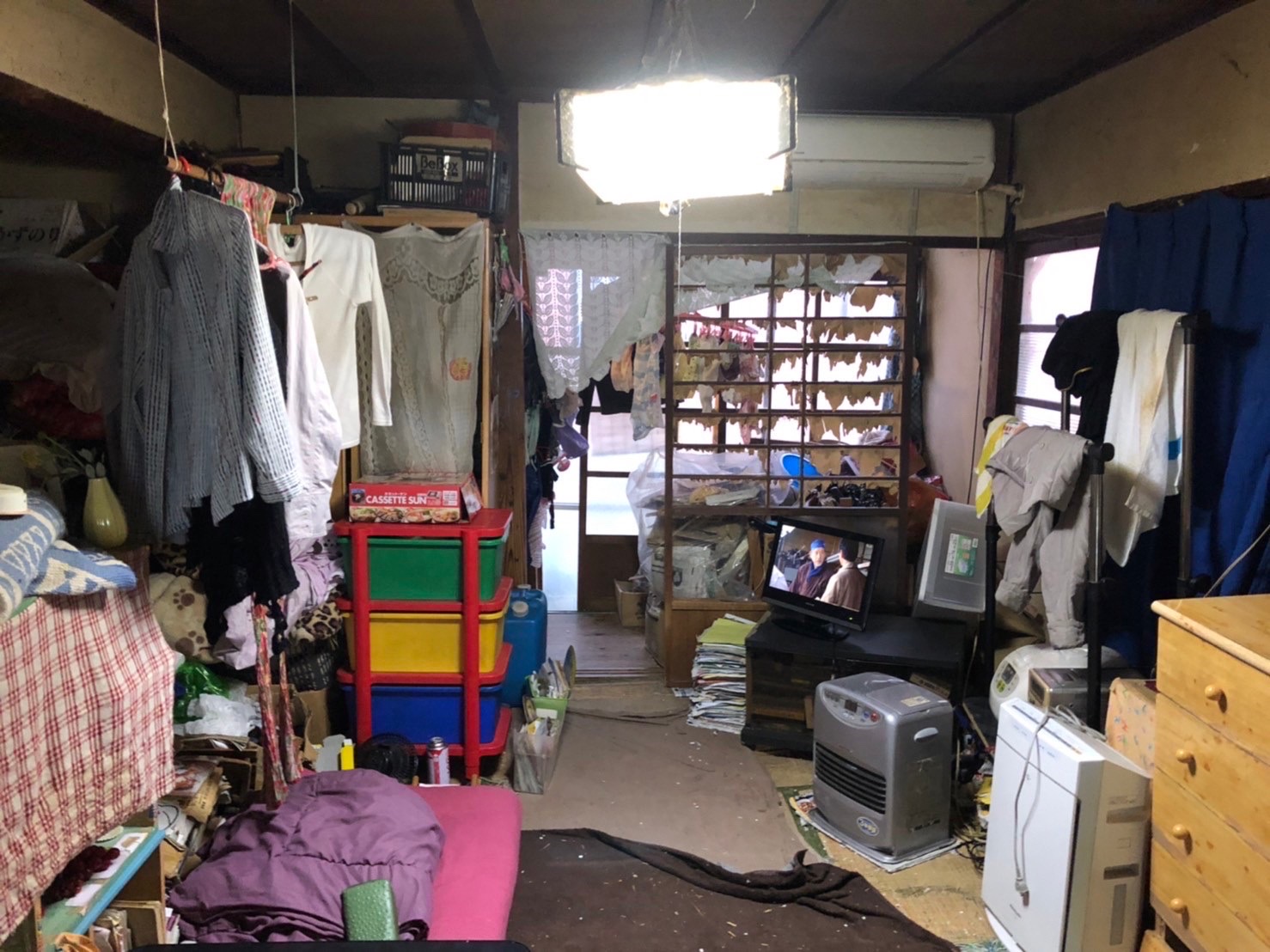 筑紫野市二日市南　ゴミ屋敷の片付け・不用品仕分け・回収作業前写真