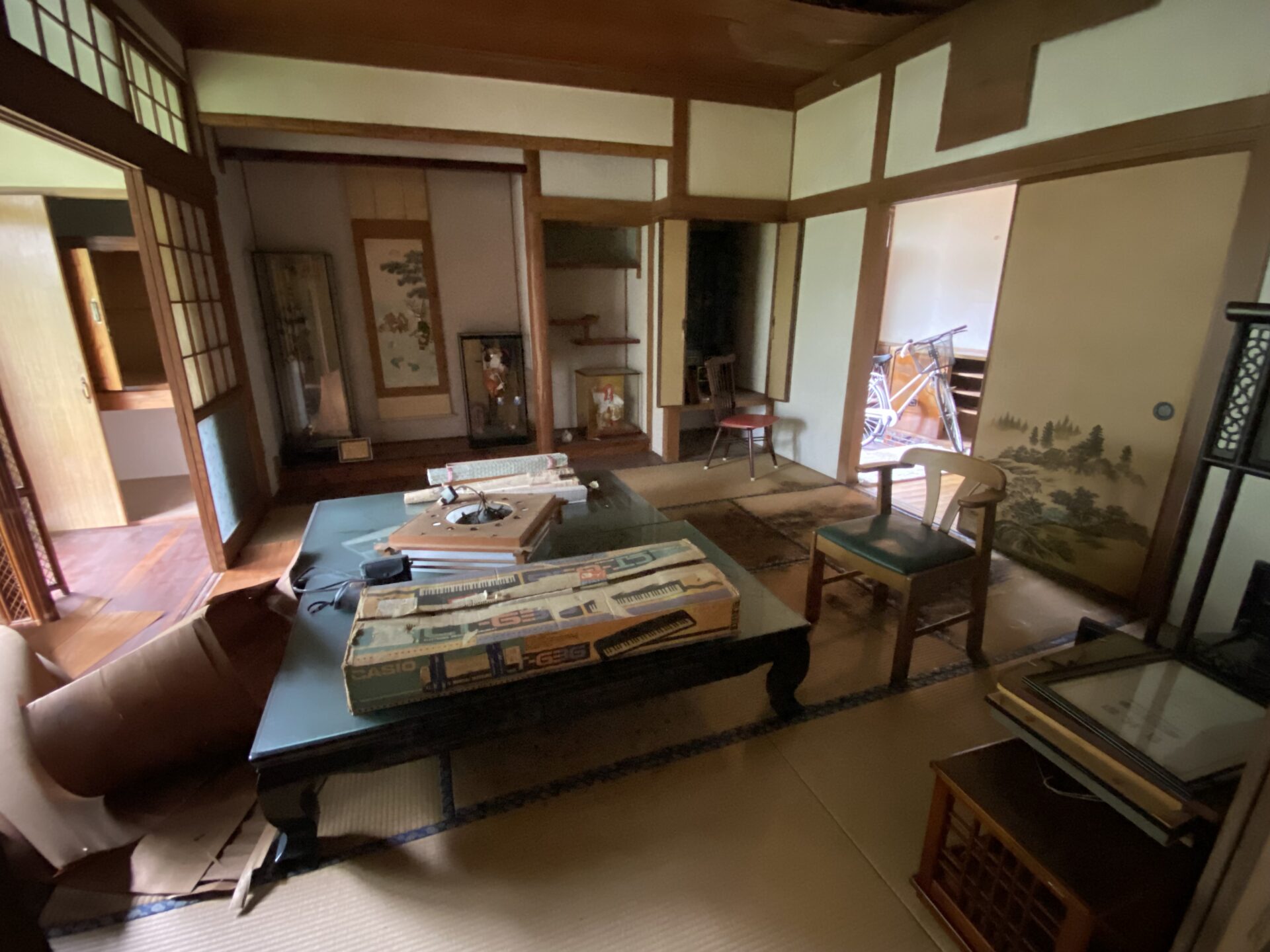 佐賀県鳥栖市　本鳥栖町　空き家片付け作業前写真