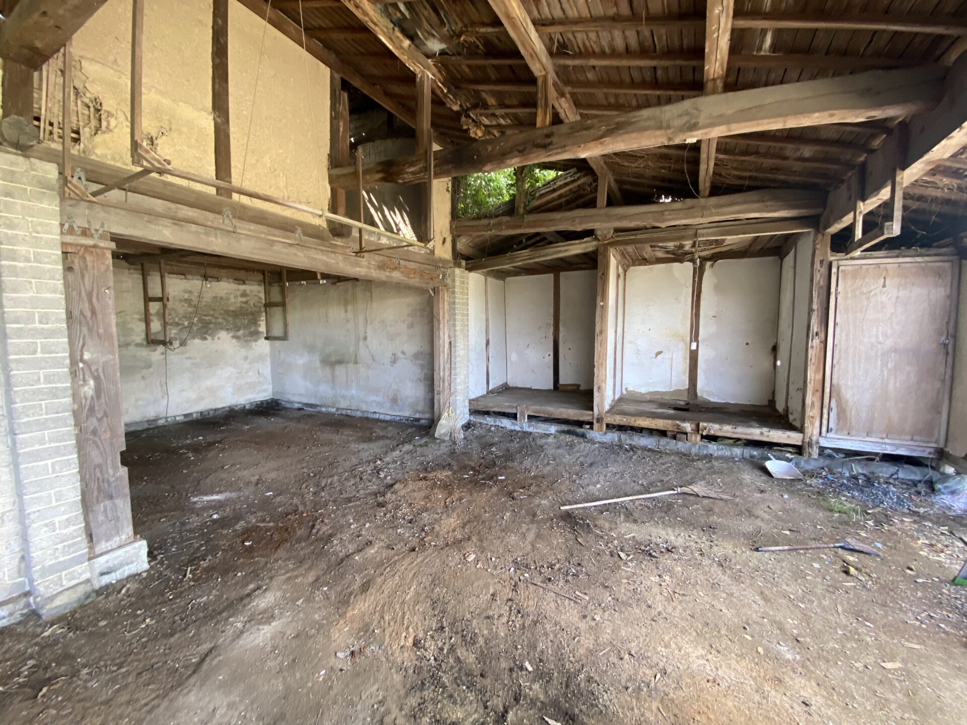 小郡市大崎にて納屋の残置物撤去作業後写真