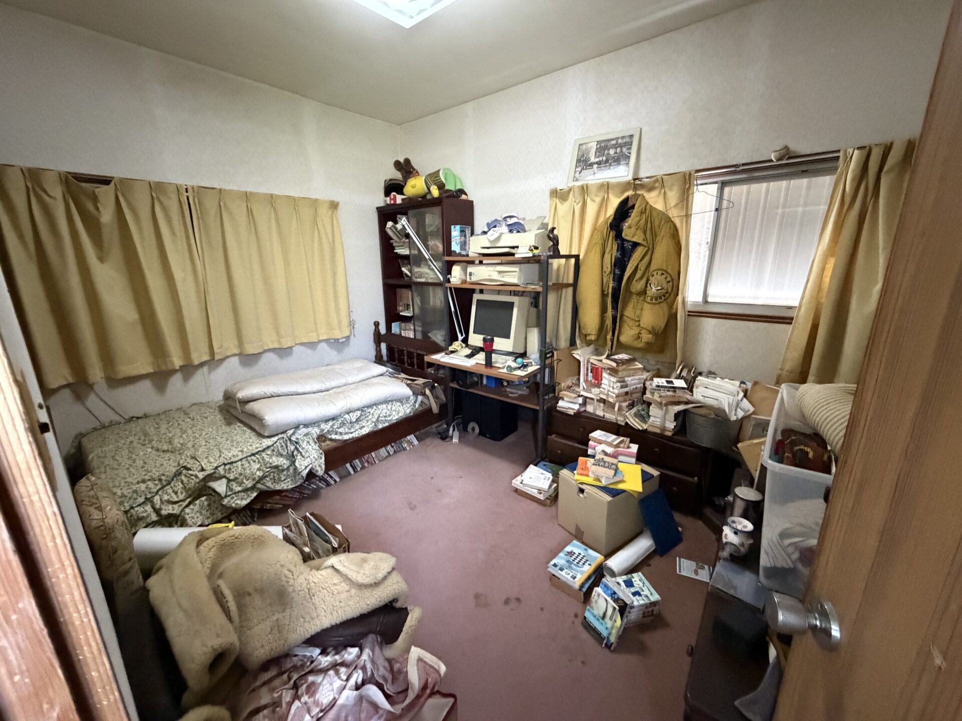 糟屋郡志免町桜丘にて遺品整理作業写真