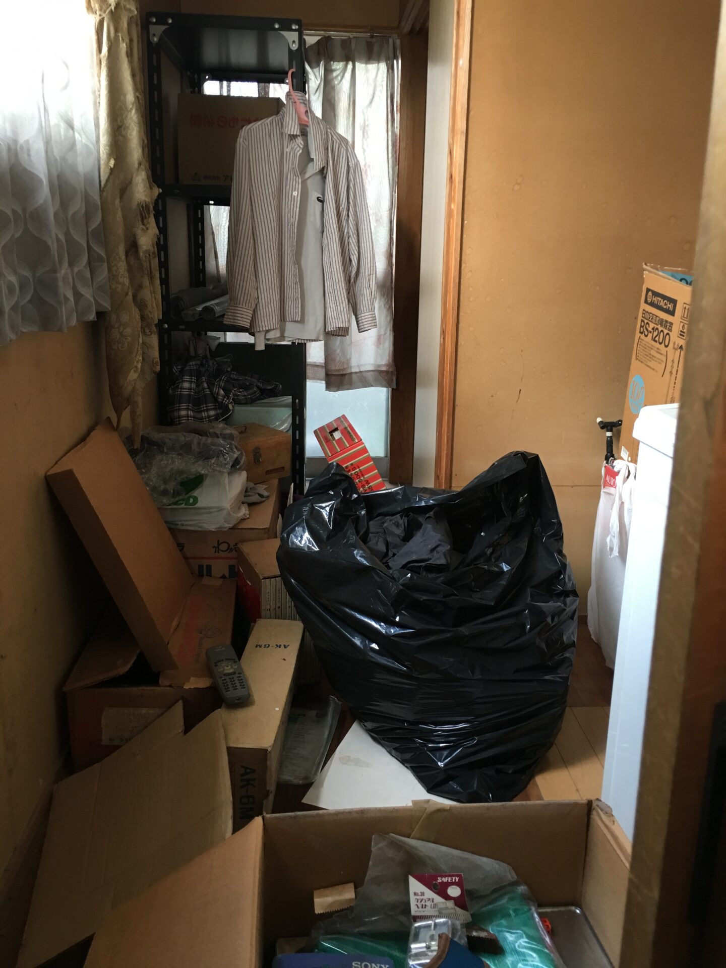 福岡市西区福重 お引越し後の不用品片付け作業写真
