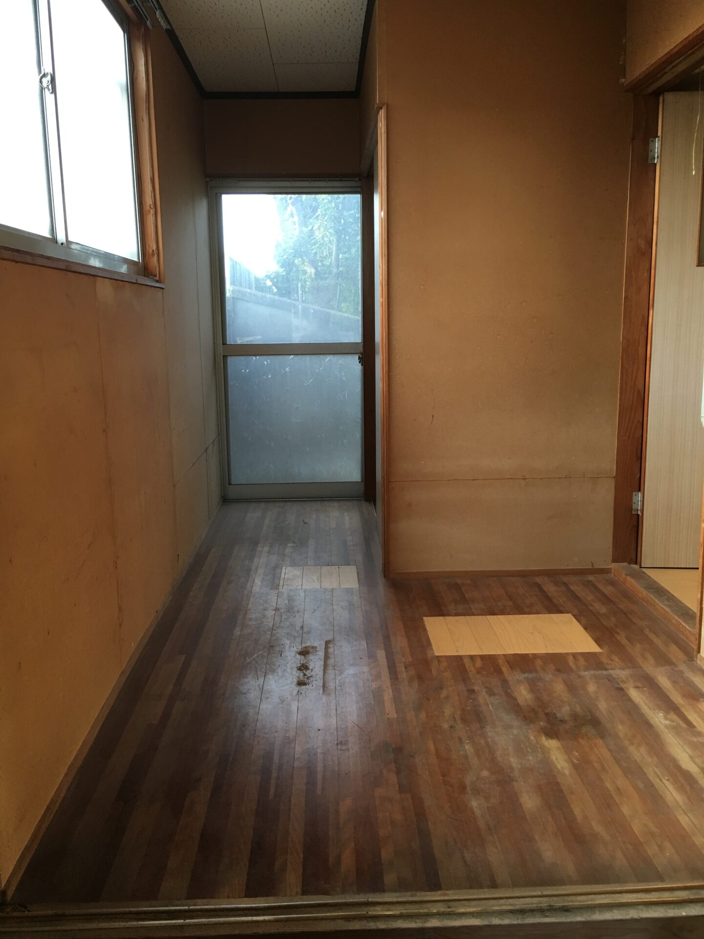 福岡市西区福重 お引越し後の不用品片付け作業写真